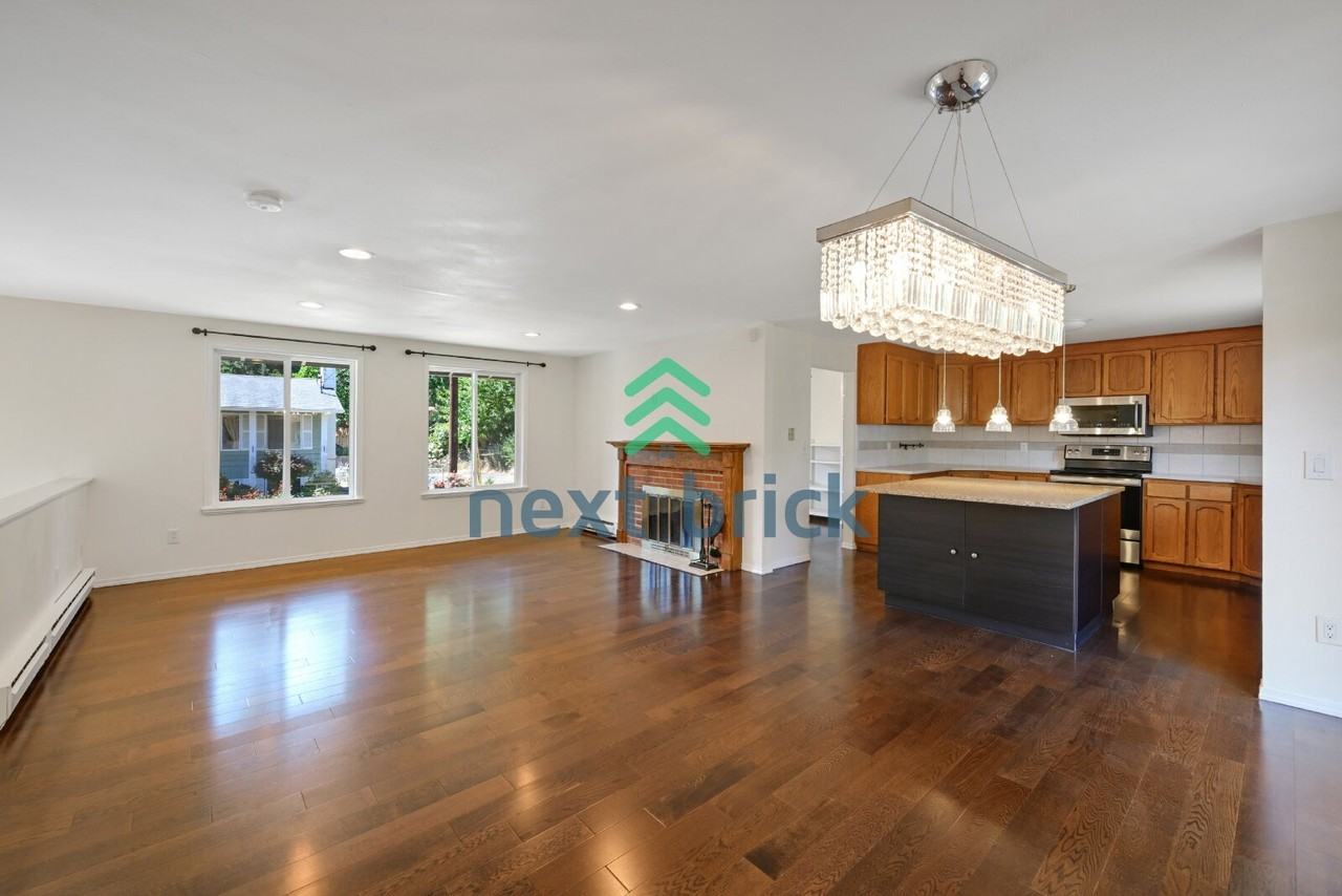 311 137th St Sw - Photo 5 of 26
