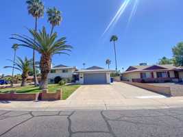 featured image of 1519 E Laguna Dr