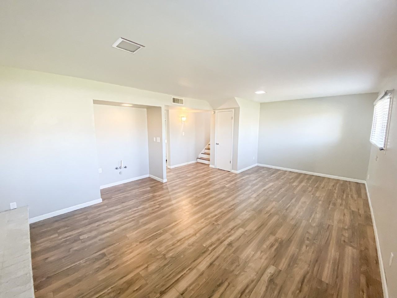 1519 E Laguna Dr - Photo 6 of 27