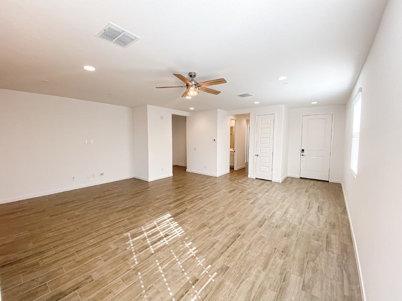 3534 E Dakota Dr - Photo 3 of 23