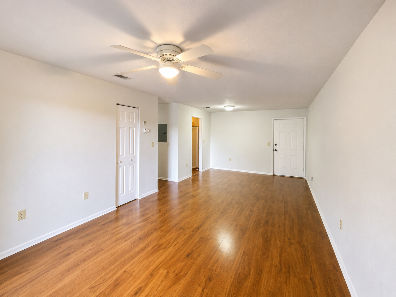 926 Lake Destiny Rd #G - Photo 4 of 14
