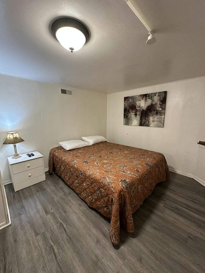 210 East North Street, Unit 10 - Photo 2 of 12