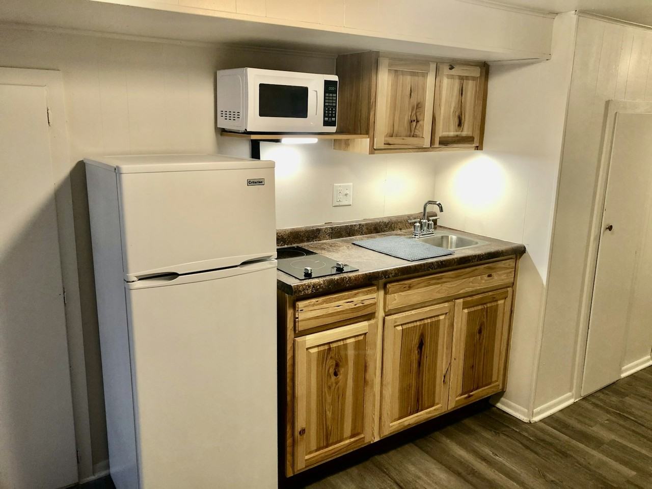 210 East North Street, Unit 10 - Photo 3 of 12