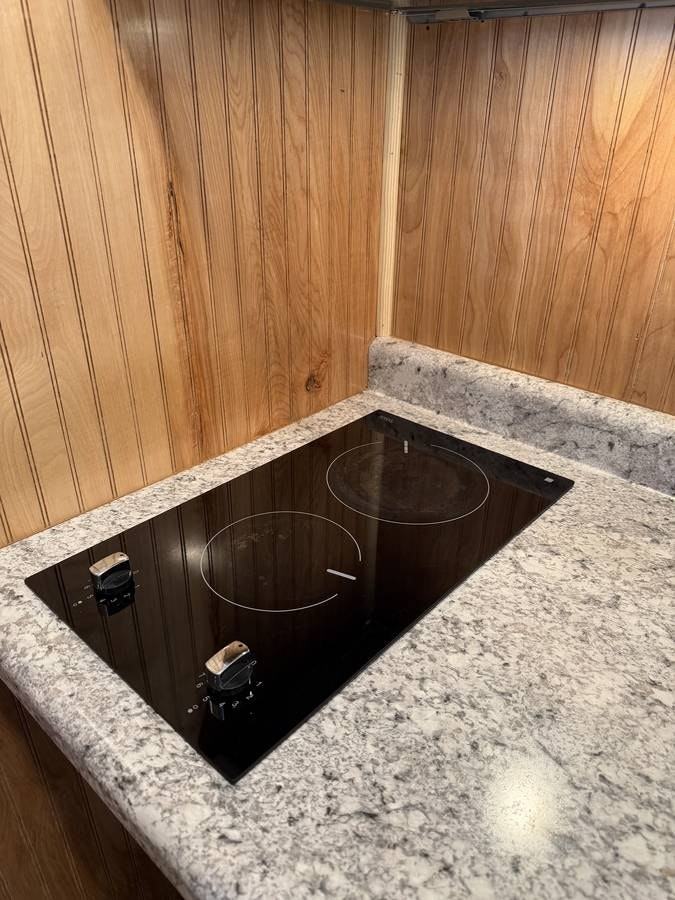 210 East North Street, Unit 10 - Photo 4 of 12