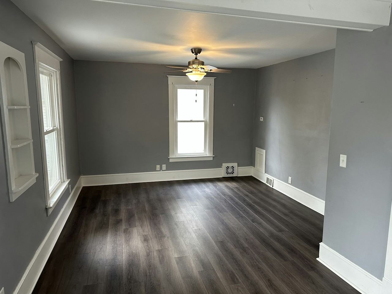 811 West Edwards Street, Unit 2 - Photo 2 of 8