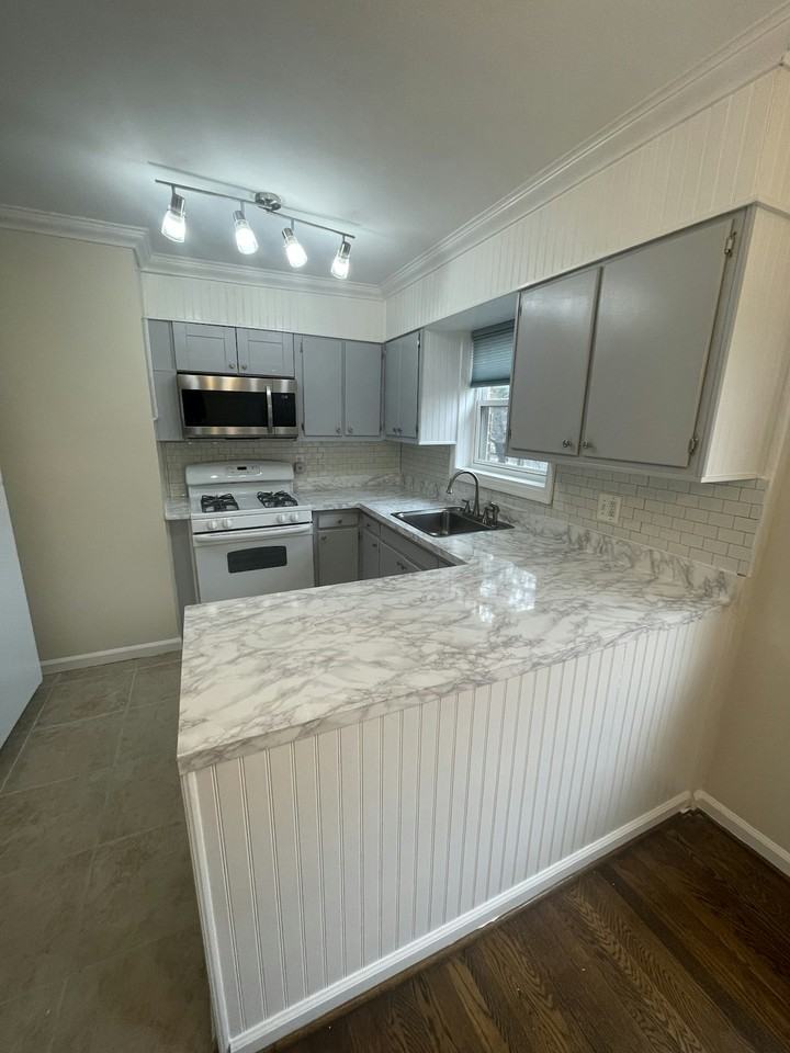 9422 Adelphi Road, Unit 1 - Photo 3 of 10