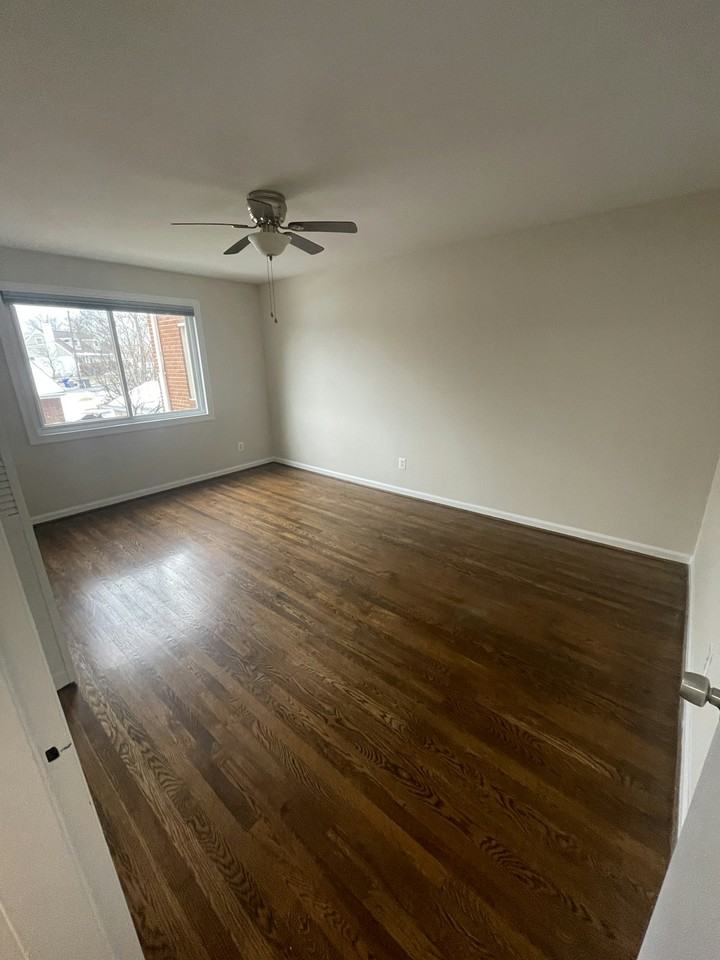 9422 Adelphi Road, Unit 1 - Photo 4 of 10