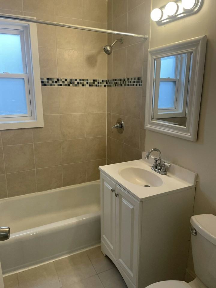9422 Adelphi Road, Unit 1 - Photo 6 of 10
