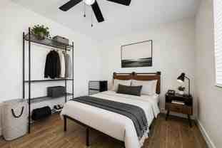 E South Mountain Ave - Photo 1 of 1