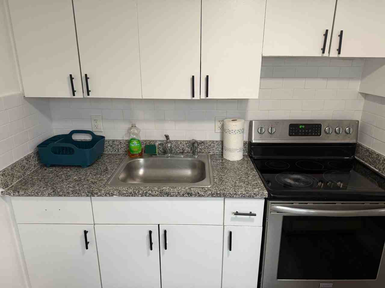 Nw 77th St - Photo 2 of 9
