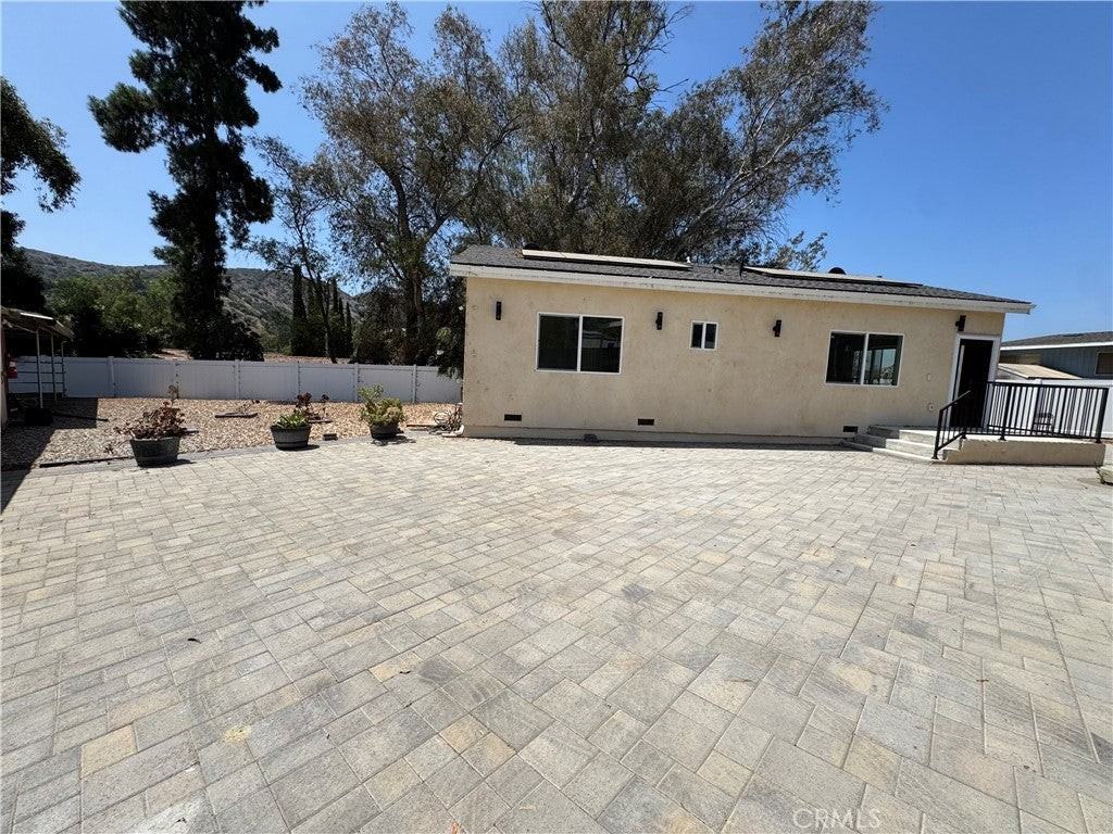 10054 Barling St - Photo 5 of 22