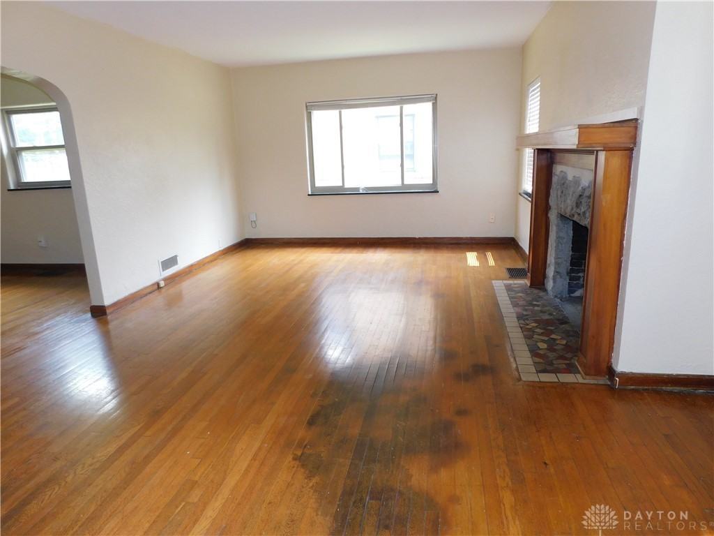 825 Audrey Pl - Photo 5 of 25