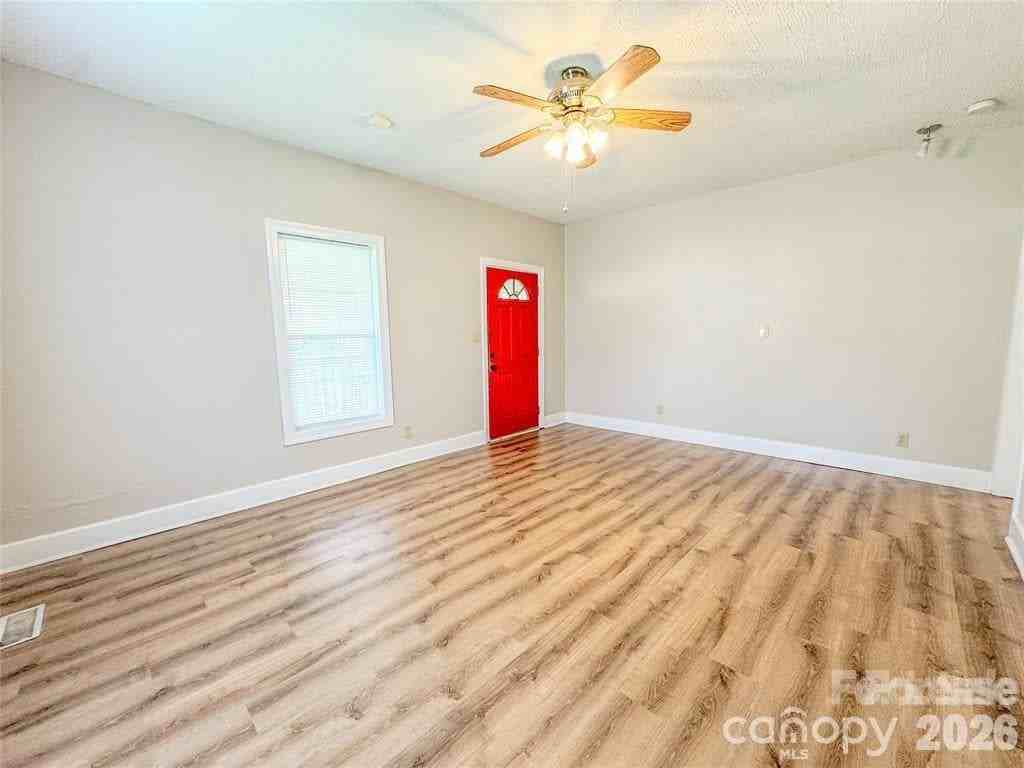 818 Grier St - Photo 4 of 13