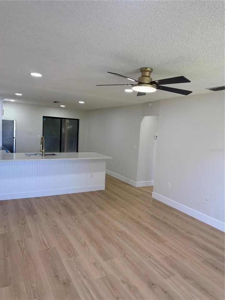 352 Cocoa Ct - Photo 5 of 17