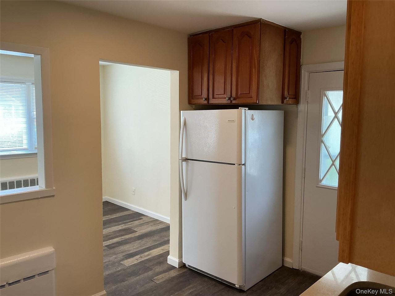 1108 Washington Ave - Photo 6 of 18