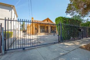 4927 Lexington Ave - Photo 1 of 1