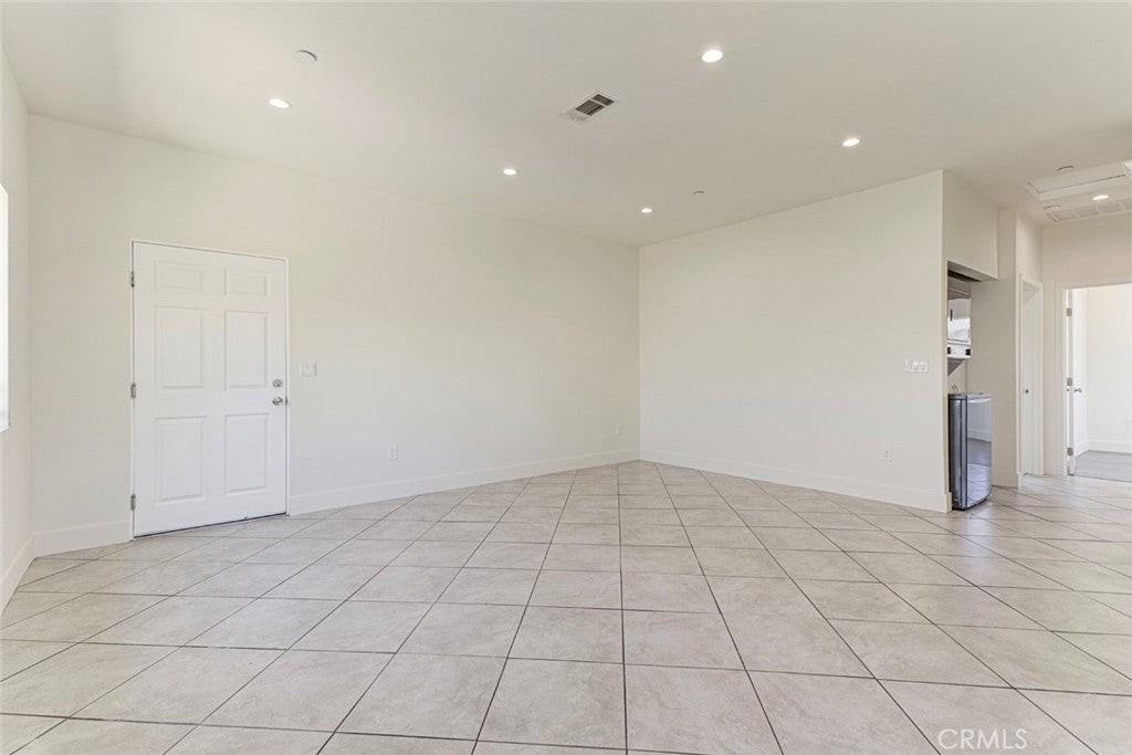 6821 Agnes Ave - Photo 2 of 9