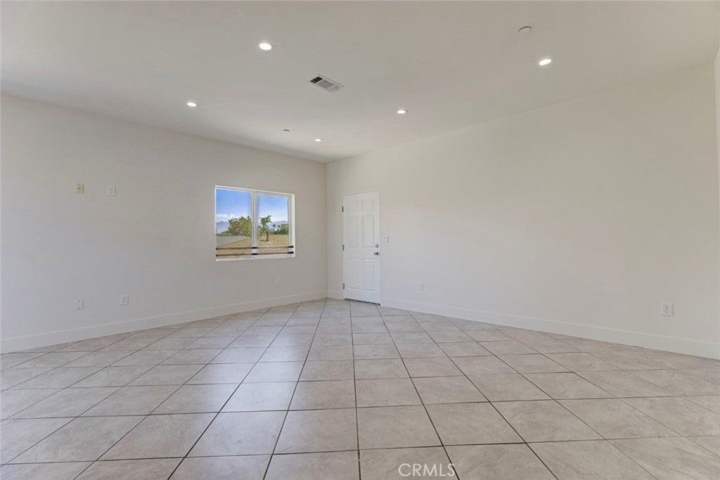 6821 Agnes Ave - Photo 3 of 9