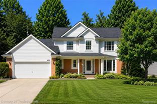 425 Cherry Grove Ln - Photo 1 of 1