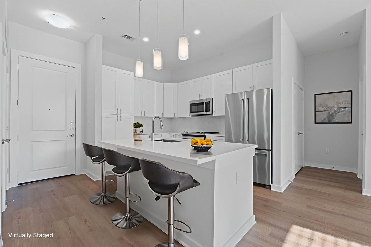 1900 Barton Springs Rd - Photo 3 of 17