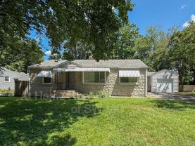 1526 S Kentwood Ave - Photo 1 of 1
