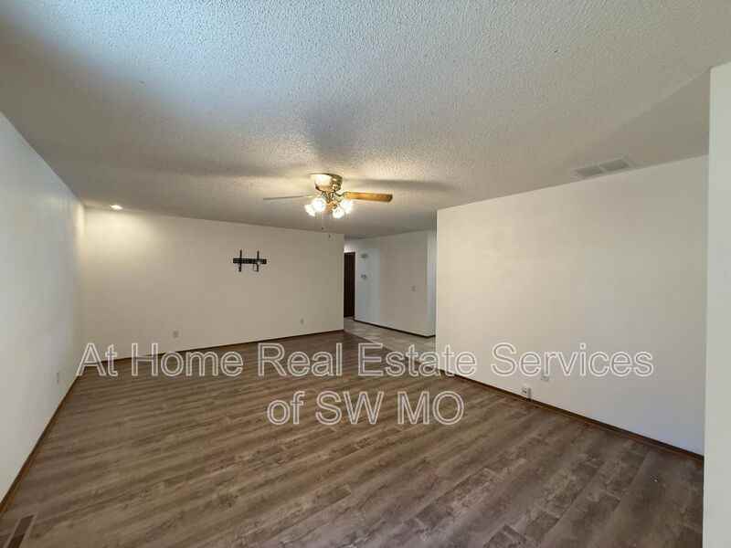 4041 S Sunrise Ave - Photo 5 of 11