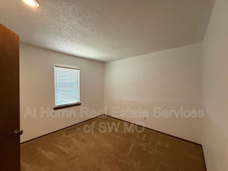 4041 S Sunrise Ave - Photo 7 of 11