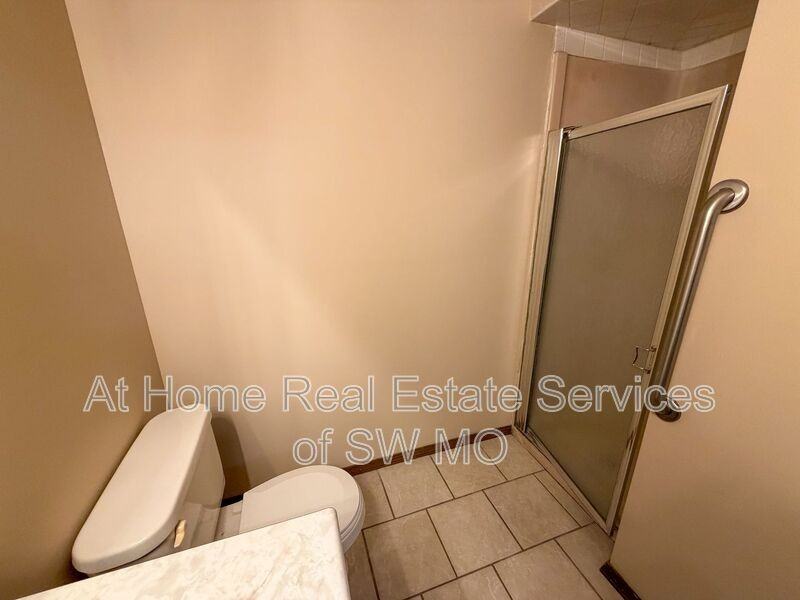 3261 W Highland St - Photo 7 of 14