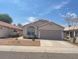 featured image of 1113 W Sparrow Dr