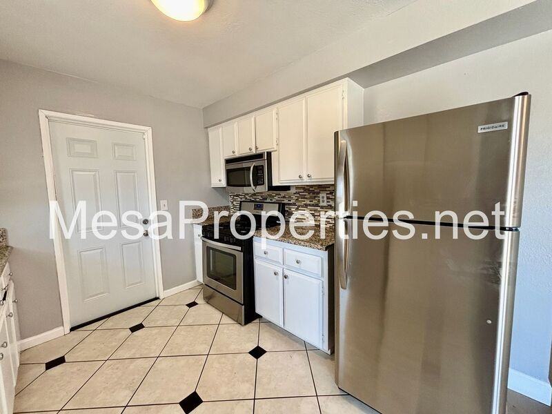 16327 Seneca Rd - Photo 6 of 20