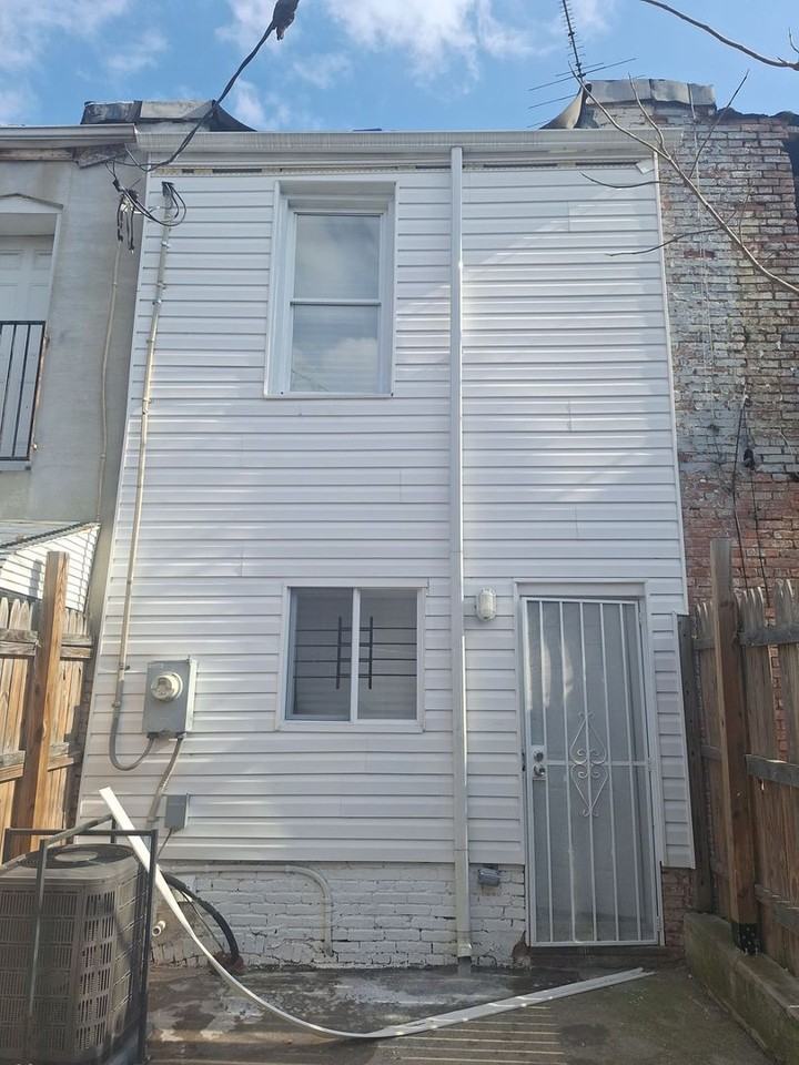 612 N Glover St - Photo 3 of 20