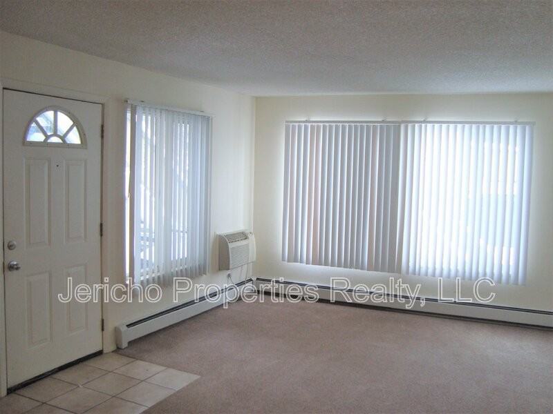 857 S Van Gordon Ct - Photo 2 of 9