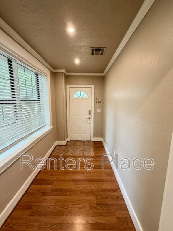 1815 N Boston Pl - Photo 2 of 24