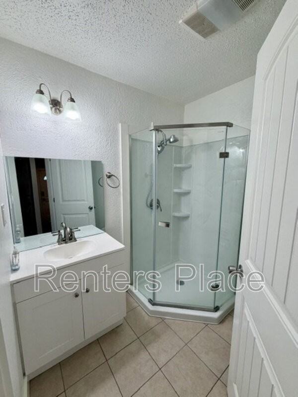 1815 N Boston Pl - Photo 3 of 24