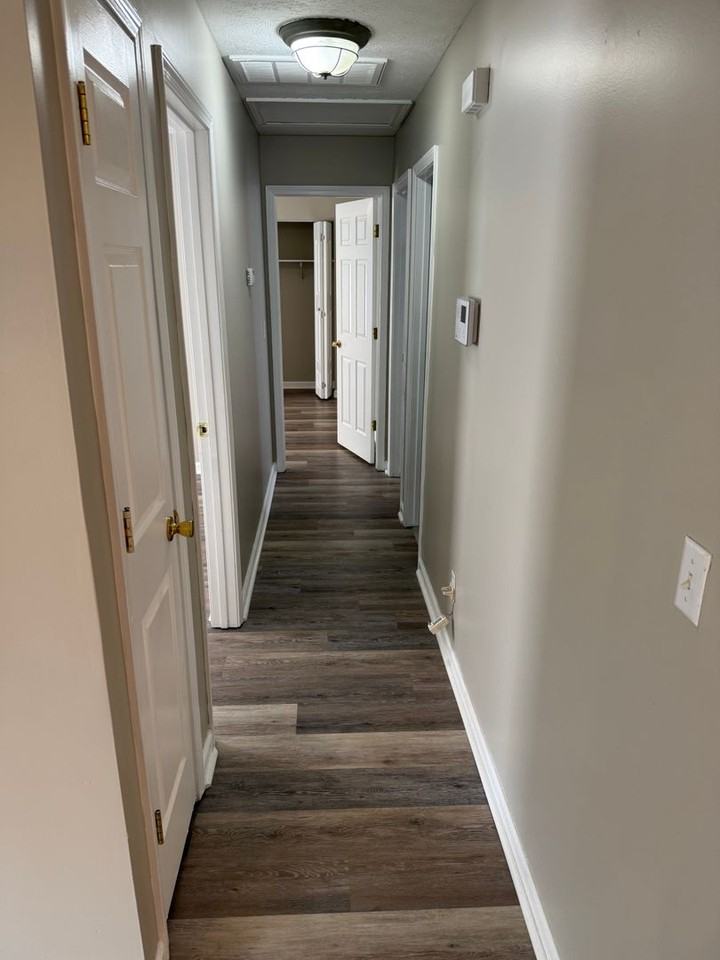 107 Daneswood Ct - Photo 4 of 20
