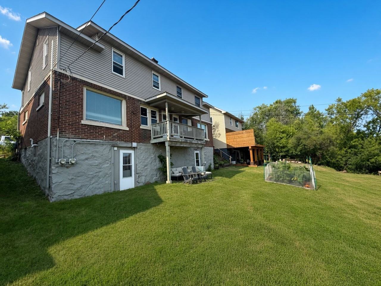 2622 Jefferson St - Photo 3 of 16