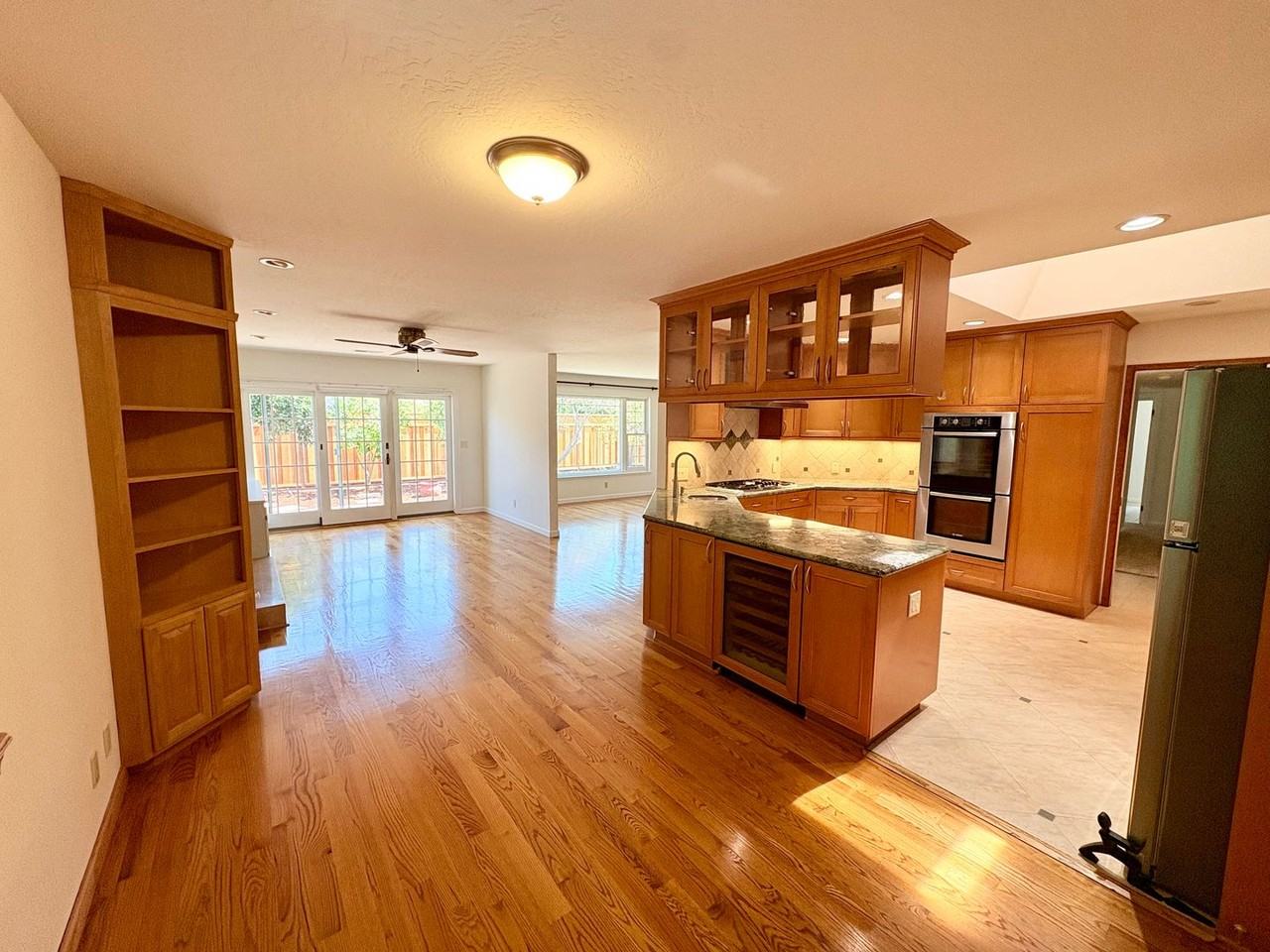 3057 Carleton Pl - Photo 4 of 44