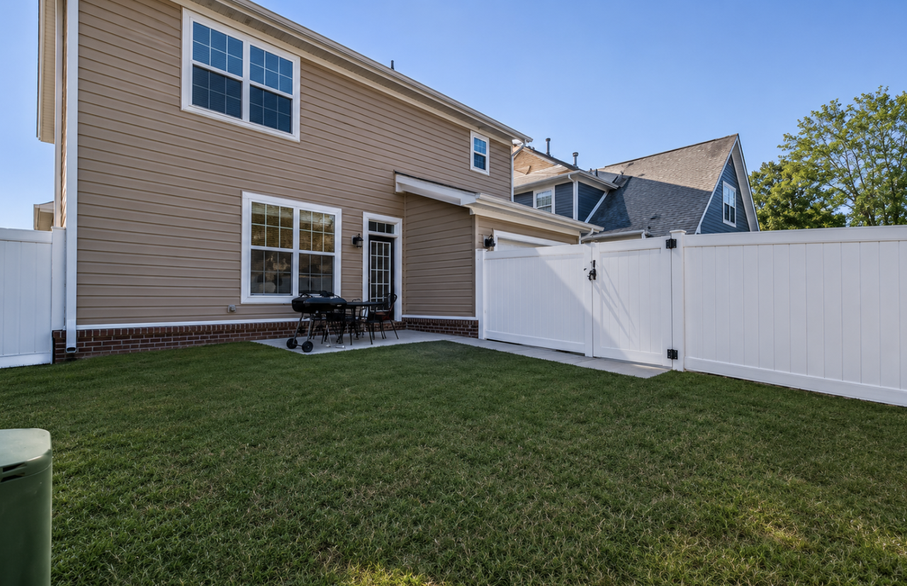 1663 Briarfield Rd - Photo 4 of 6
