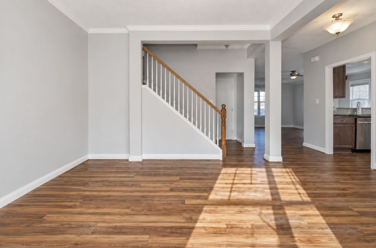1663 Briarfield Rd - Photo 5 of 6