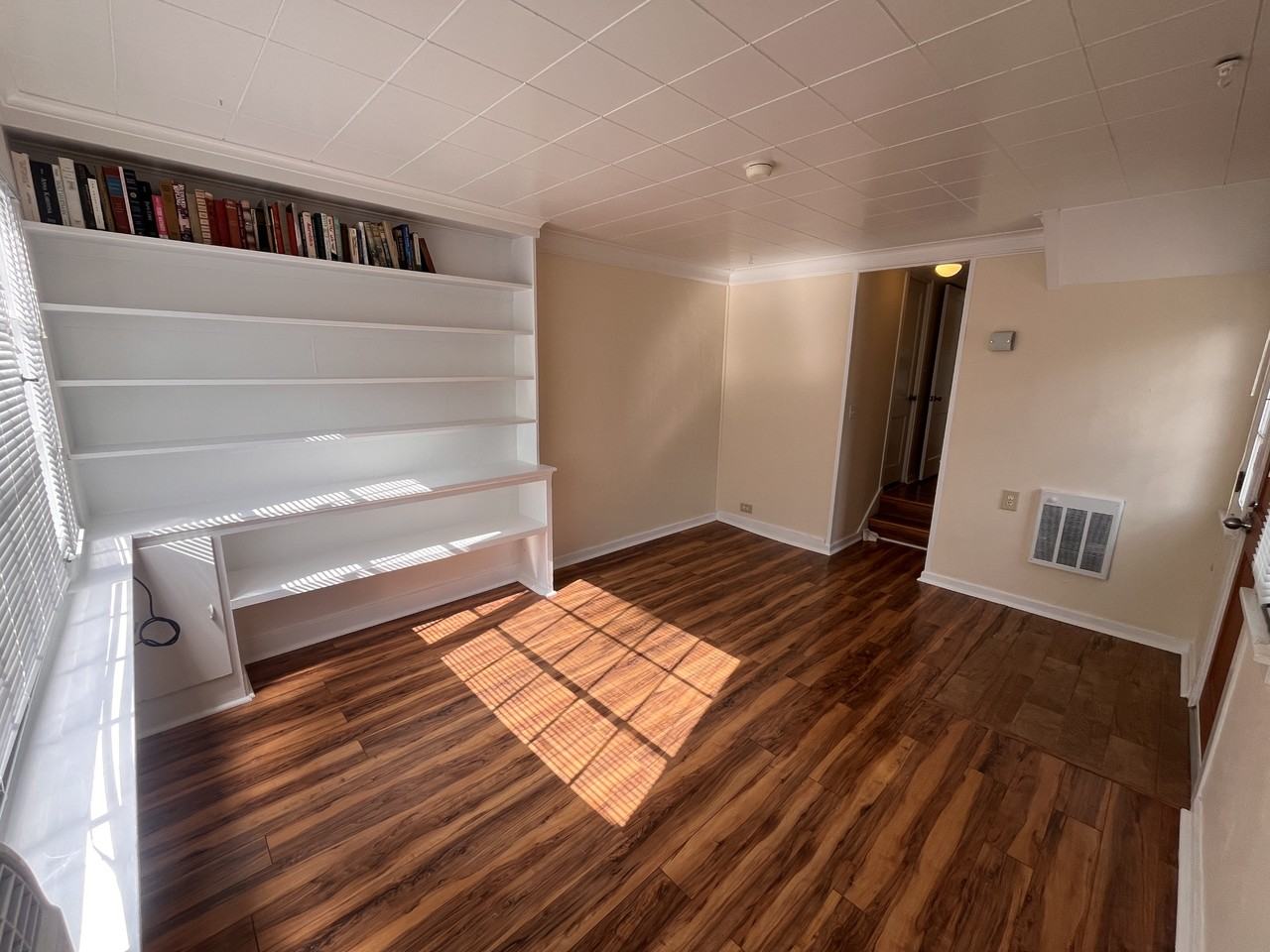 146 S Delaware Ave #B - Photo 4 of 15