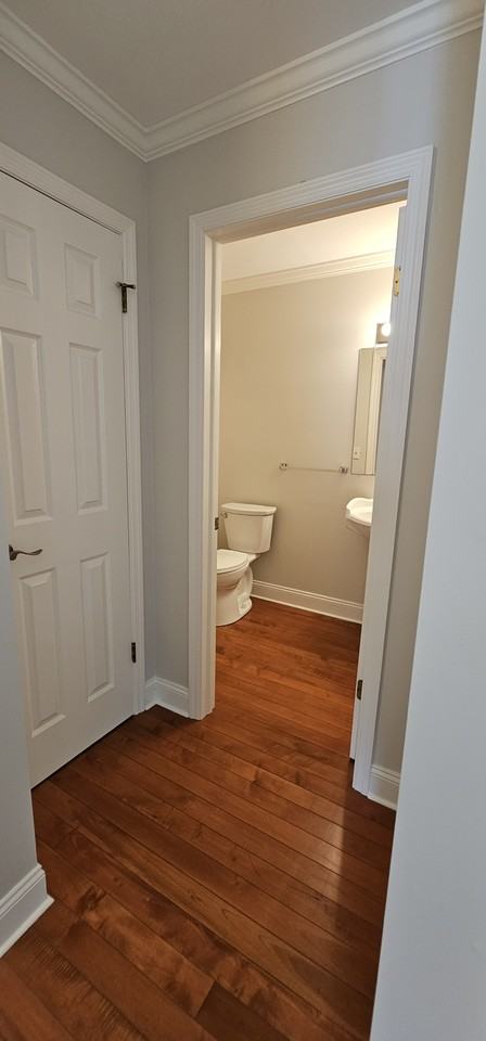 7 Stonegate Dr - Photo 3 of 33
