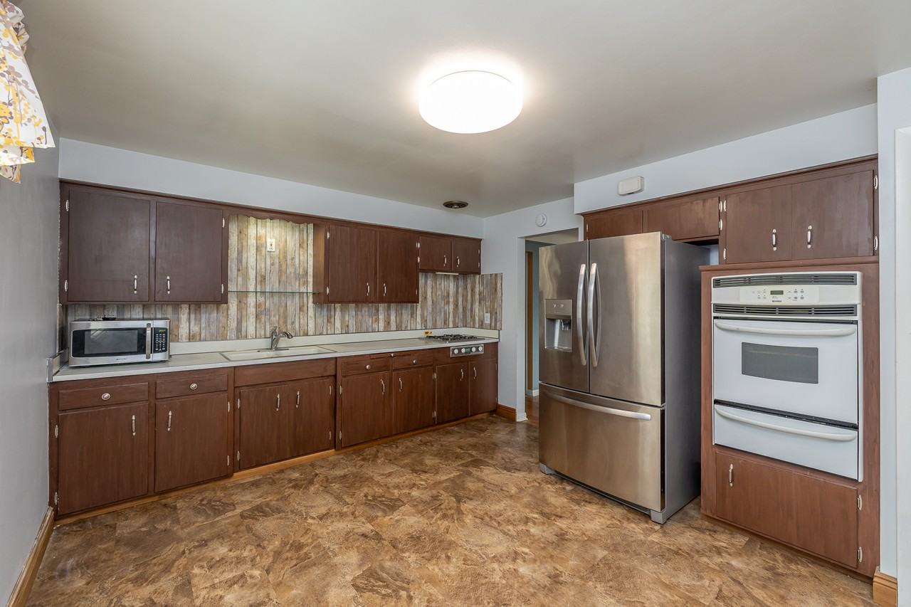 21370 Milan Dr - Photo 2 of 17