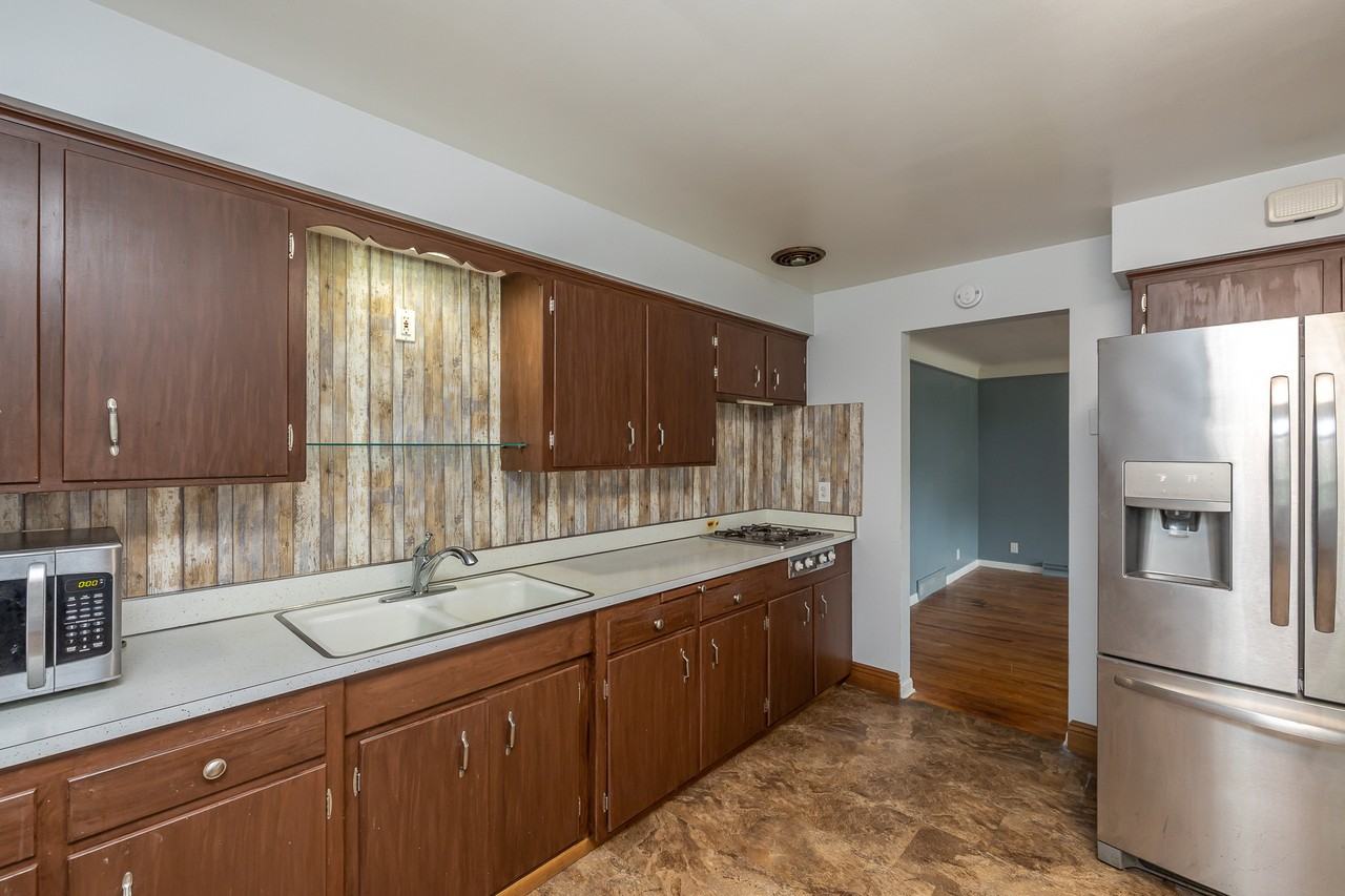 21370 Milan Dr - Photo 5 of 17