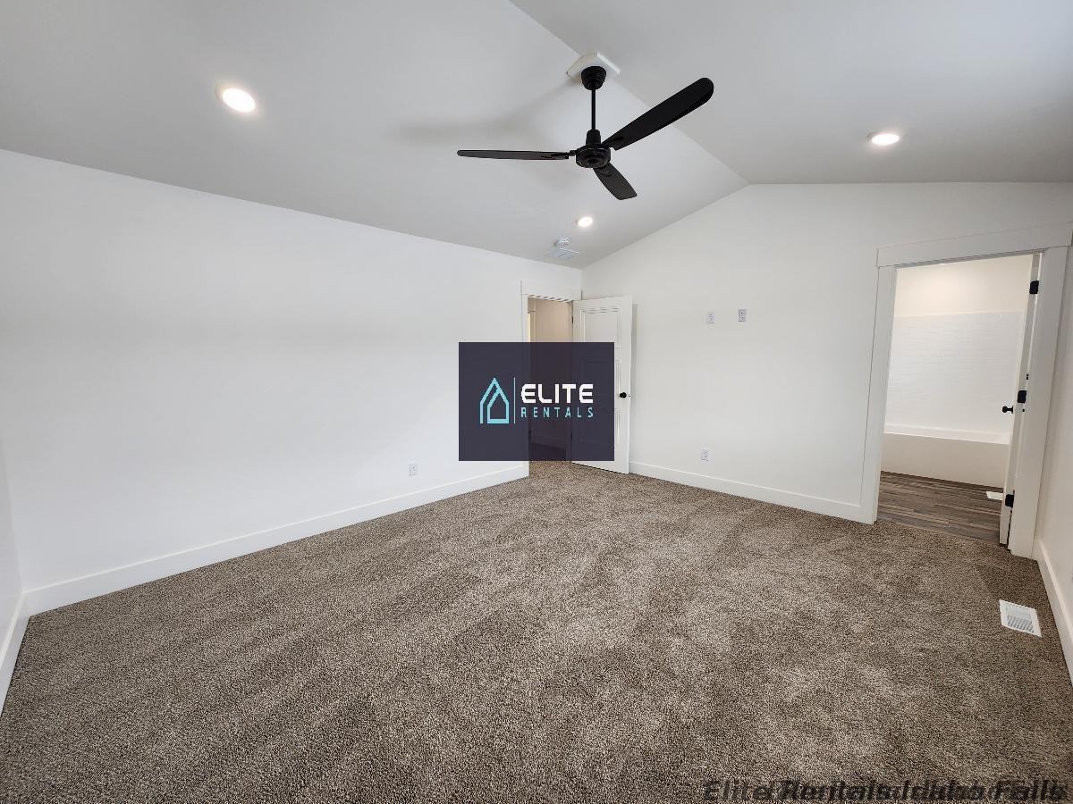 3021 Malakai Ct - Photo 7 of 14