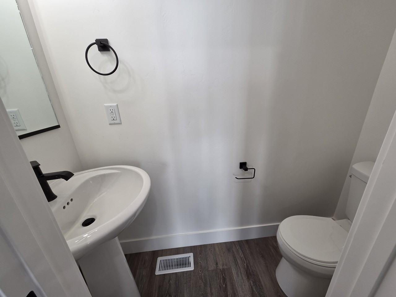 4565 Kapono Ct - Photo 5 of 22