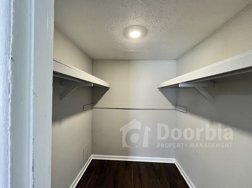 6314 Fabian Dr - Photo 7 of 10