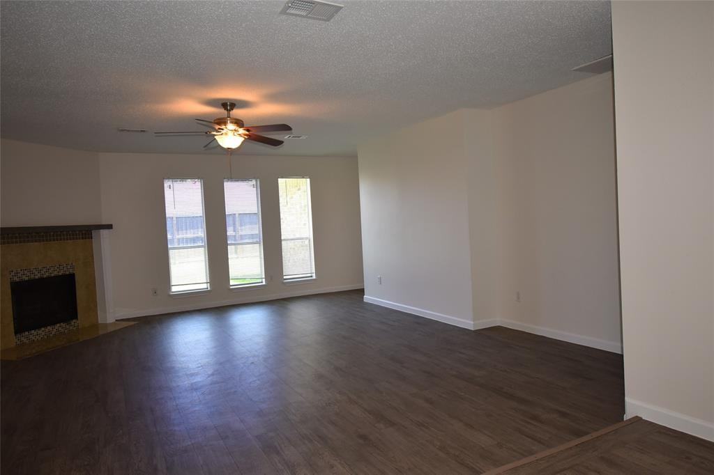 7407 Cortes Dr - Photo 7 of 30