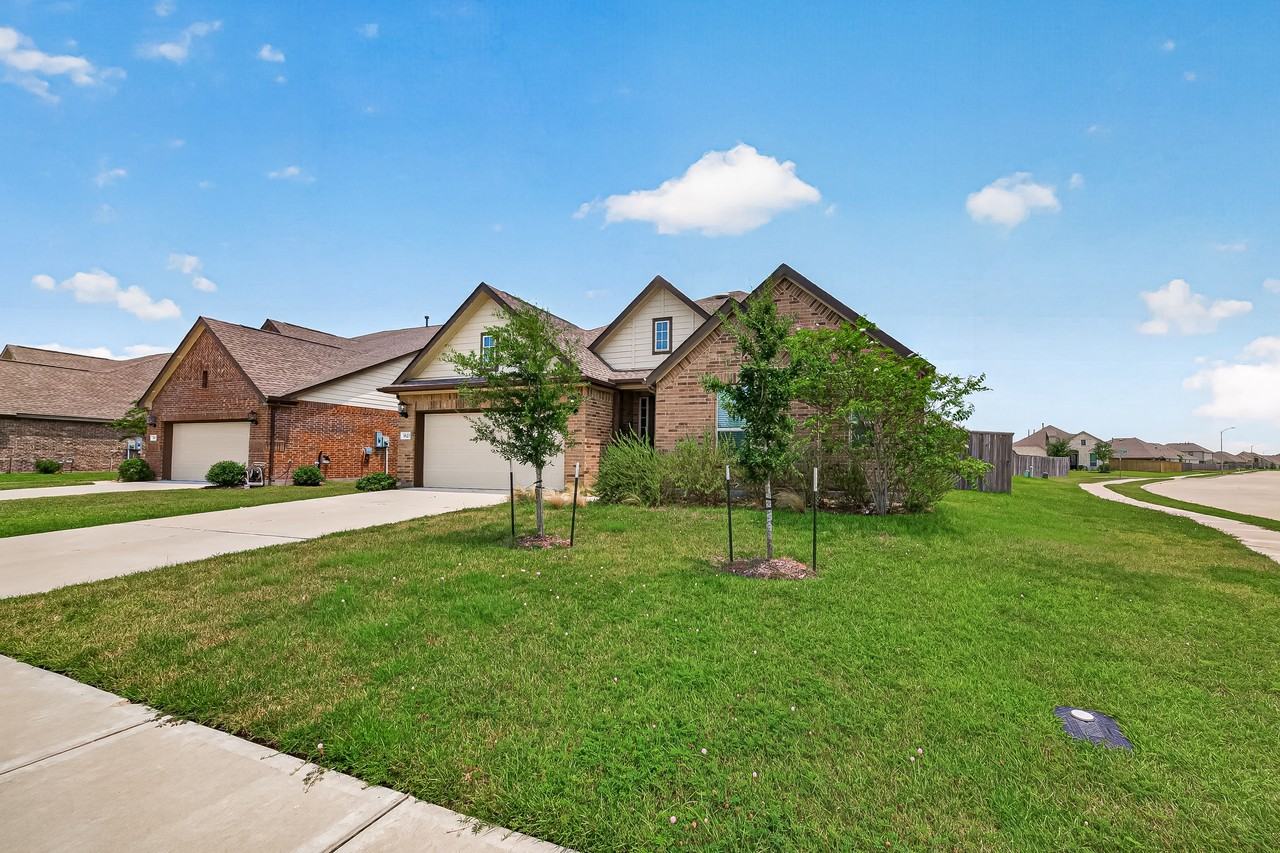 3623 Rock Ledge Dr - Photo 5 of 50