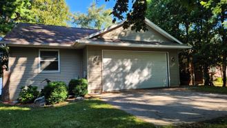 W10606 Hickory Point Rd - Photo 1 of 1