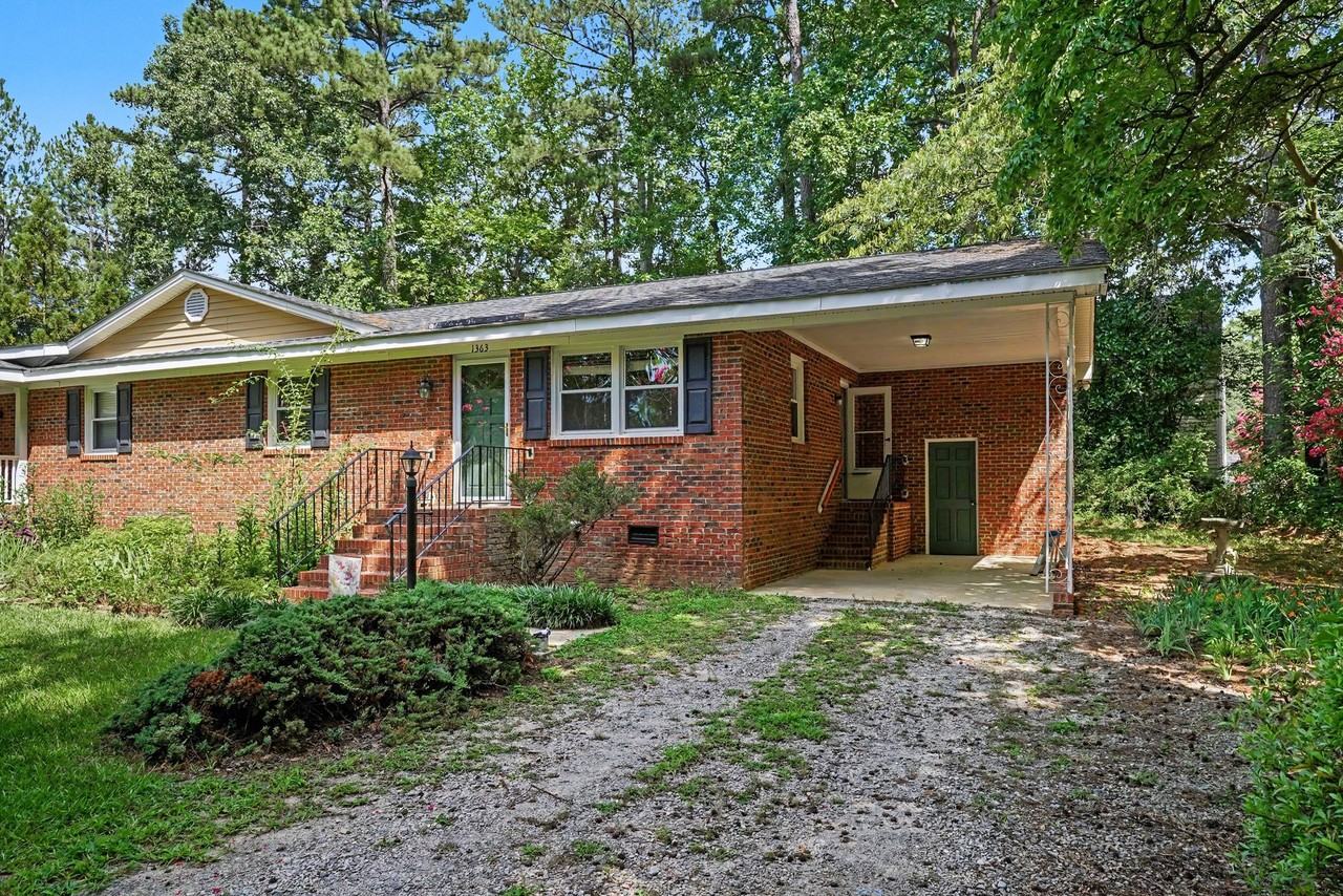 1363 Benson Rd - Photo 3 of 24